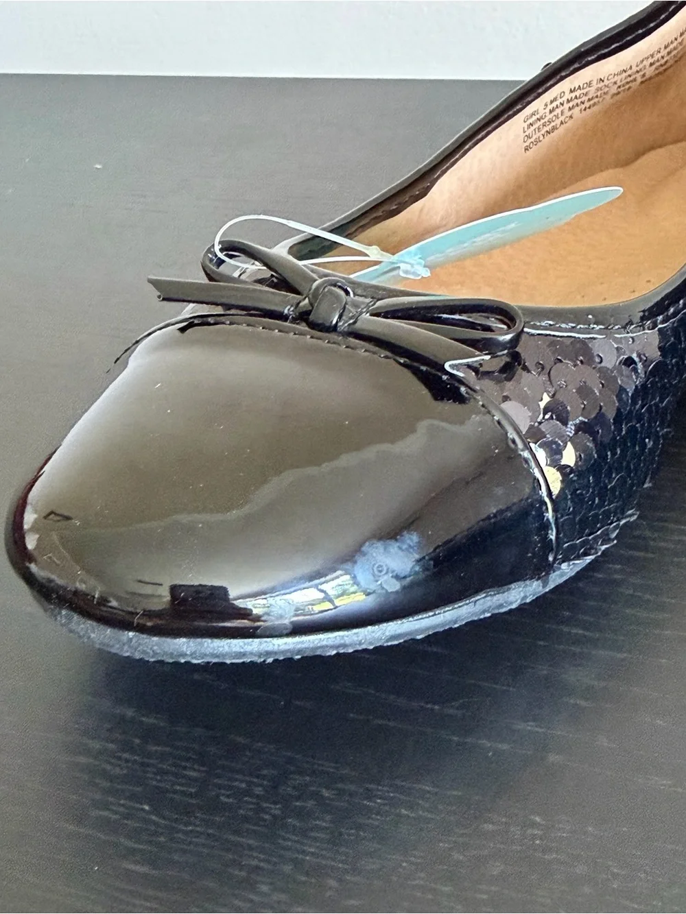 SO Roselyn Girls 5 Ballet Flats Black Silver Reversible Sequins Memory Foam